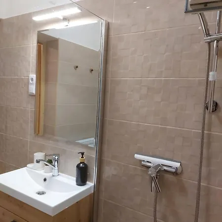 Appartement Hunor Vendeghaz *