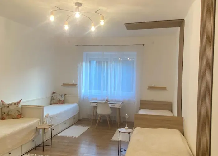 Hunor Vendeghaz アパート *